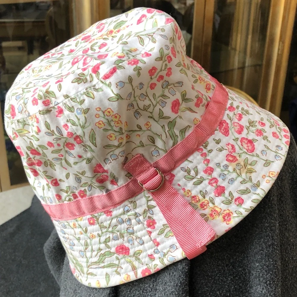OshKosh B'Gosh Girls 100% Cotton Bucket Hat Pink + Flowers Size L-XL (5Yrs Up)